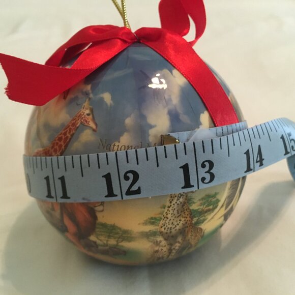 Smithsonian National Museum of Natural History Ornament – Safari Wildlife Scene - Picture 11 of 13